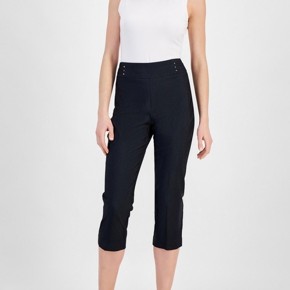 MACY'S JM Jennifer Moore Collection Capris Rivets Stretchy Black Size Small - Picture 3 of 15